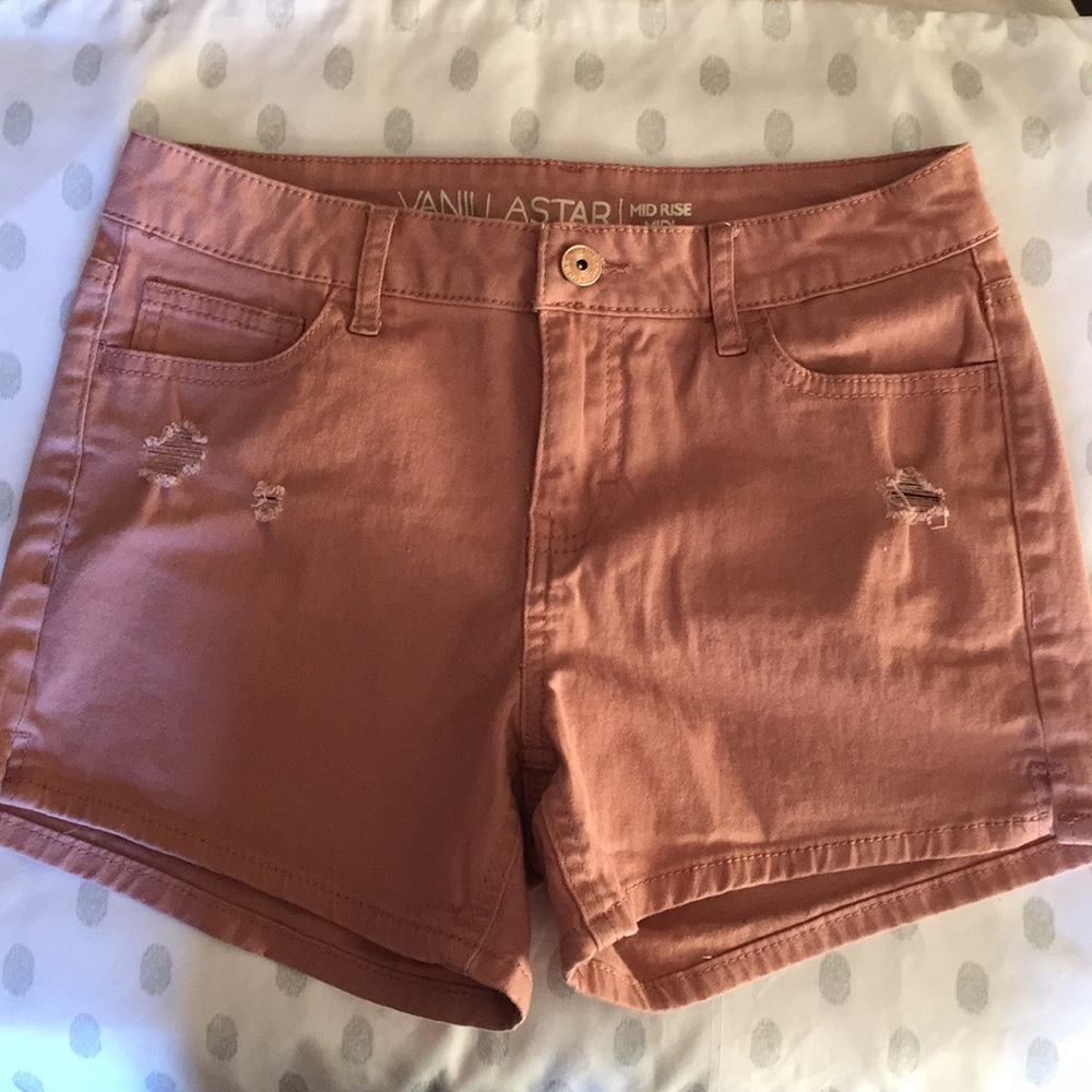 Cute blush shorts!